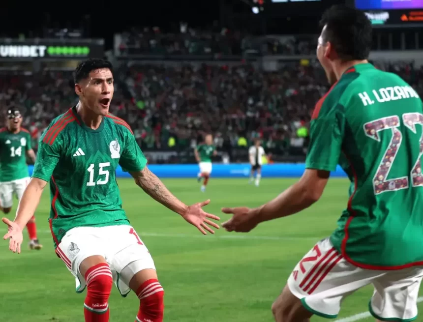 Uriel Antuna junto a Hirving Lozano celebrando gol de México vs. Alemania - 2023.jpg México empató con Alemania