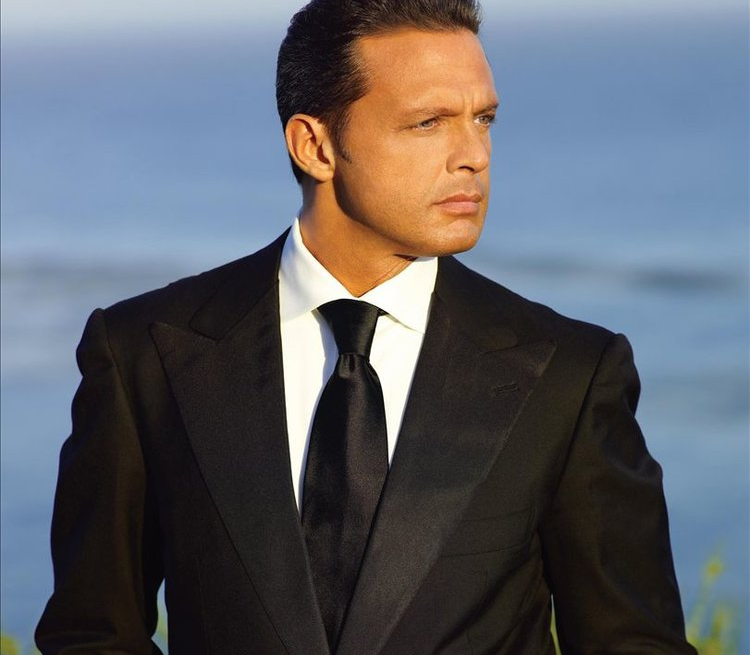 image-6 Luis Miguel donará 10 millones de pesos para damnificados en Acapulco